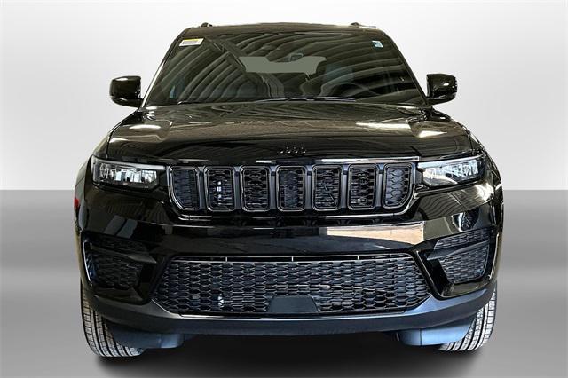 new 2025 Jeep Grand Cherokee car, priced at $42,314