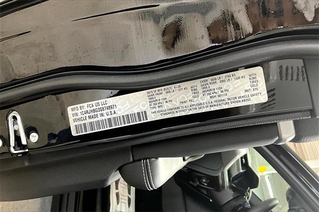 new 2025 Jeep Grand Cherokee car, priced at $44,505