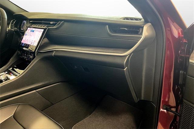 new 2025 Jeep Grand Cherokee car, priced at $52,735