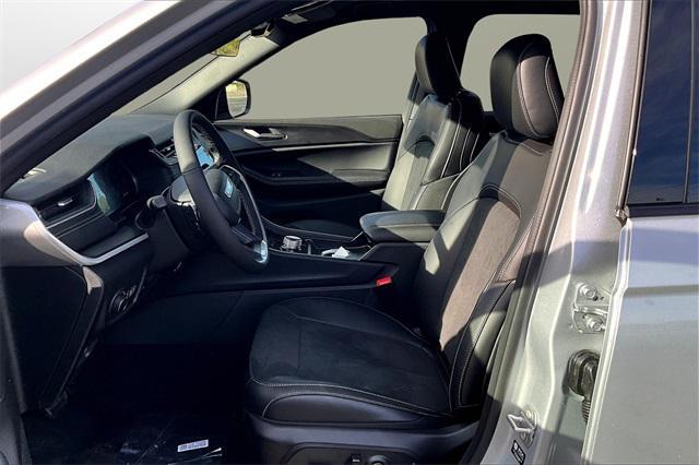 new 2025 Jeep Grand Cherokee L car, priced at $45,057