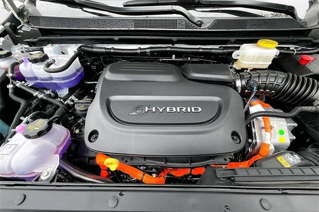 new 2024 Chrysler Pacifica Hybrid car, priced at $58,872