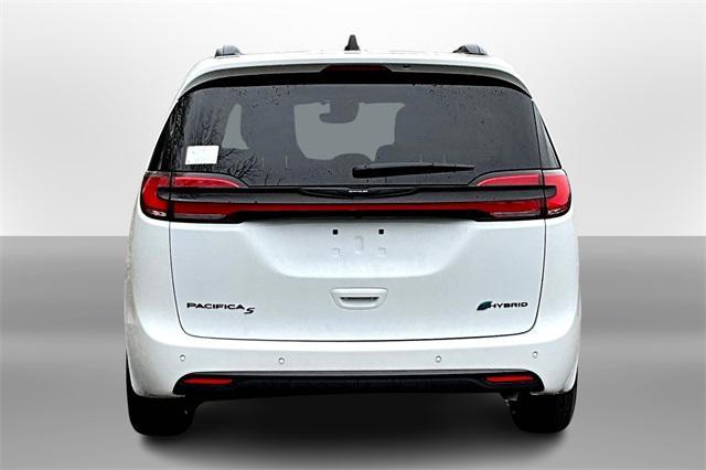 new 2024 Chrysler Pacifica Hybrid car, priced at $58,872