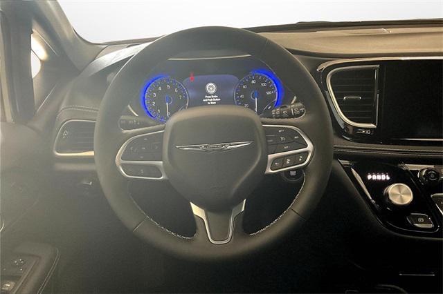 new 2026 Chrysler Pacifica car, priced at $39,321