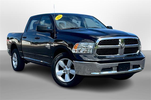 used 2022 Ram 1500 Classic car, priced at $34,000