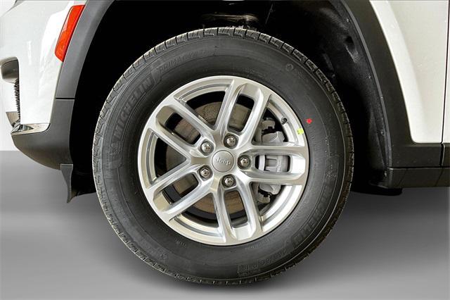 new 2025 Jeep Grand Cherokee L car, priced at $42,265