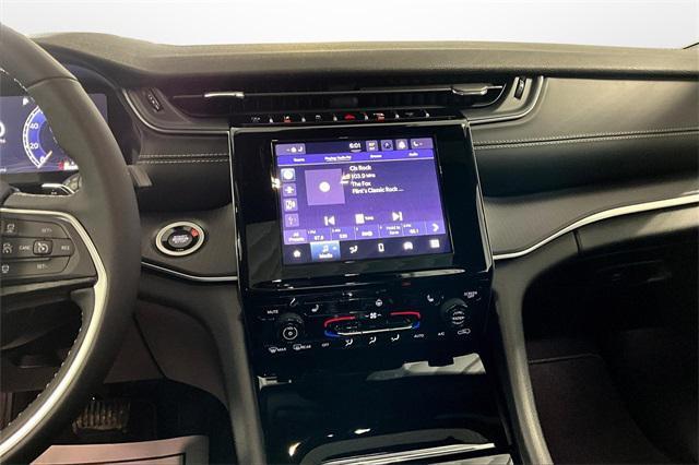 new 2025 Jeep Grand Cherokee L car, priced at $42,265