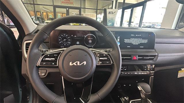 new 2025 Kia Seltos car, priced at $31,615