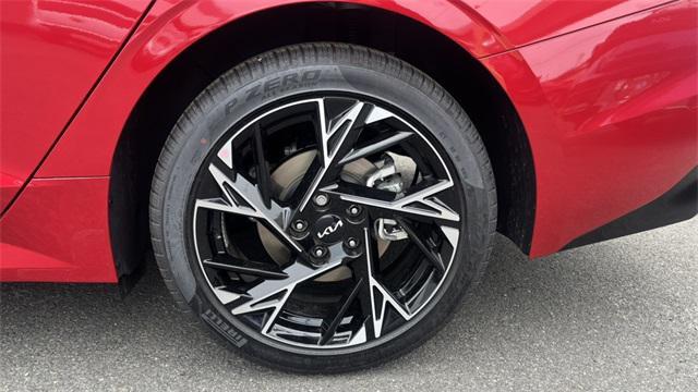 new 2025 Kia K5 car, priced at $29,825