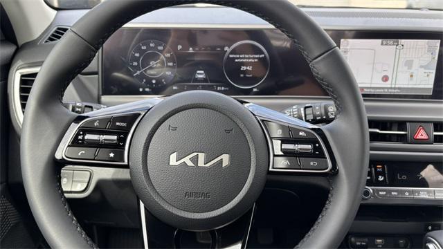 new 2025 Kia Seltos car, priced at $30,815