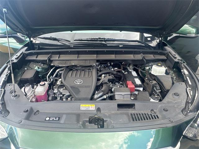 used 2023 Toyota Highlander car, priced at $34,895