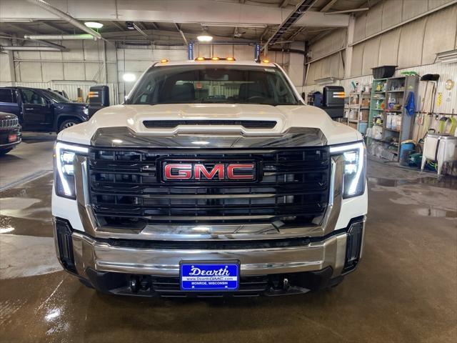 new 2024 GMC Sierra 2500 car, priced at $56,068