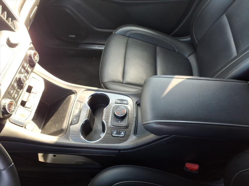 used 2023 GMC Acadia car, priced at $27,291