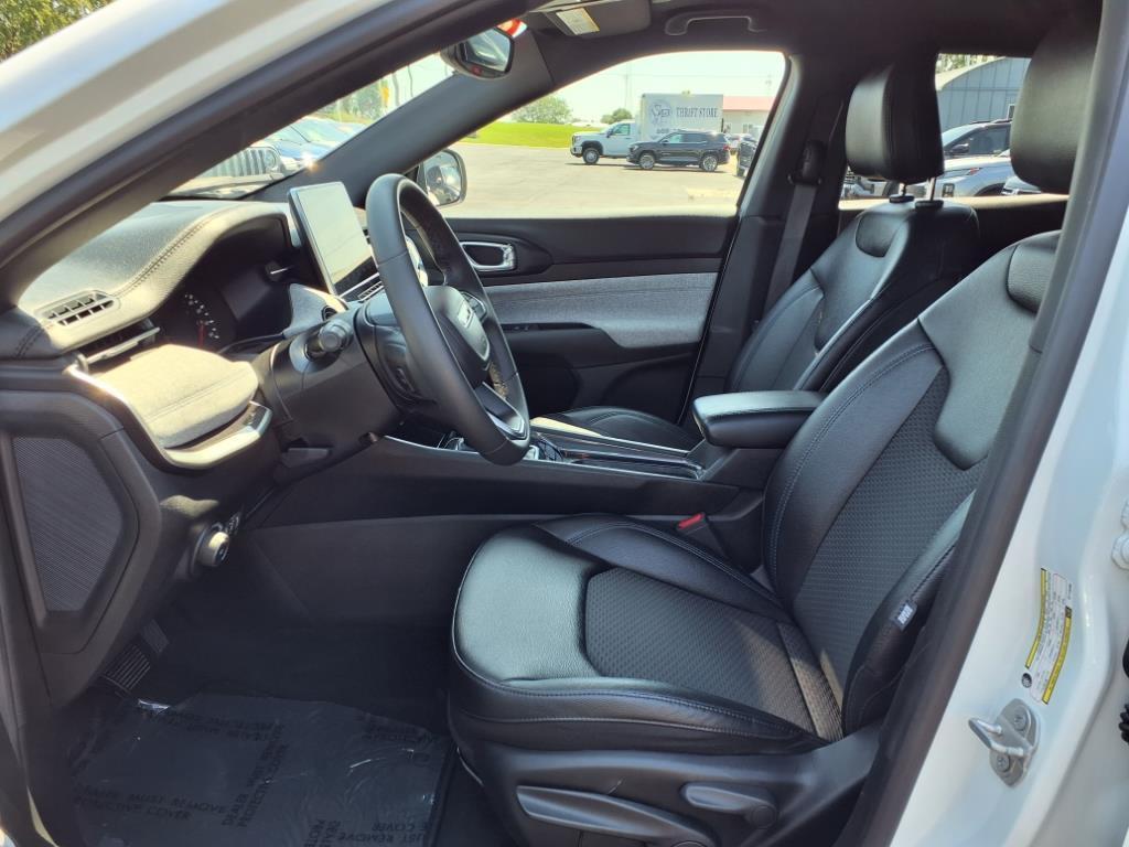 used 2024 Jeep Compass car, priced at $23,297