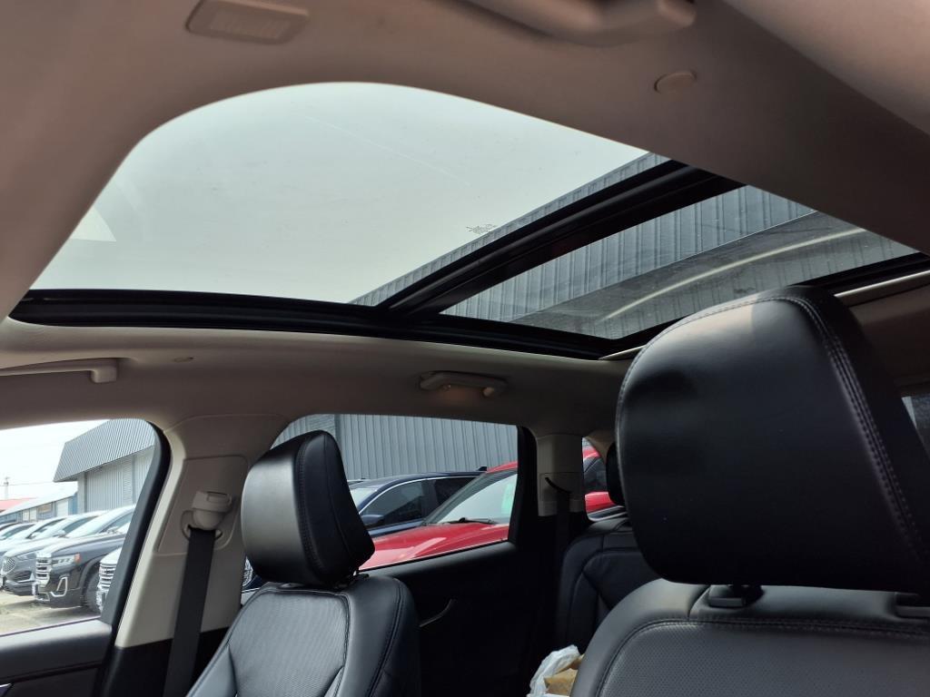 used 2023 Lincoln Nautilus car, priced at $35,599