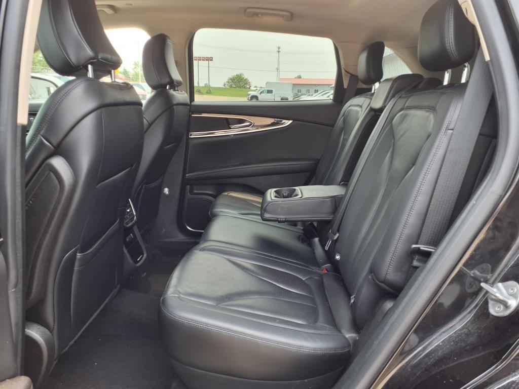 used 2023 Lincoln Nautilus car, priced at $35,599