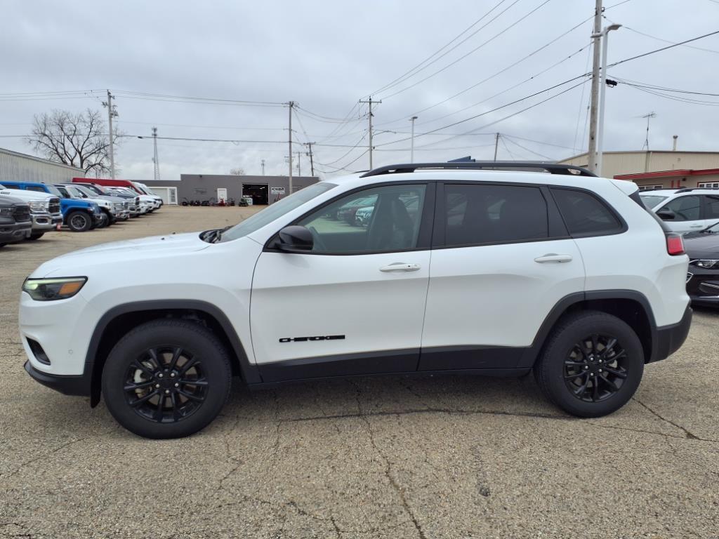used 2023 Jeep Cherokee car, priced at $22,991