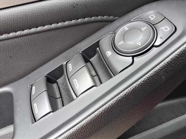used 2022 Chevrolet Traverse car, priced at $30,892