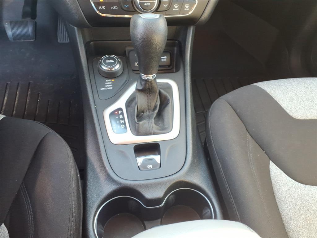 used 2014 Jeep Cherokee car, priced at $12,392