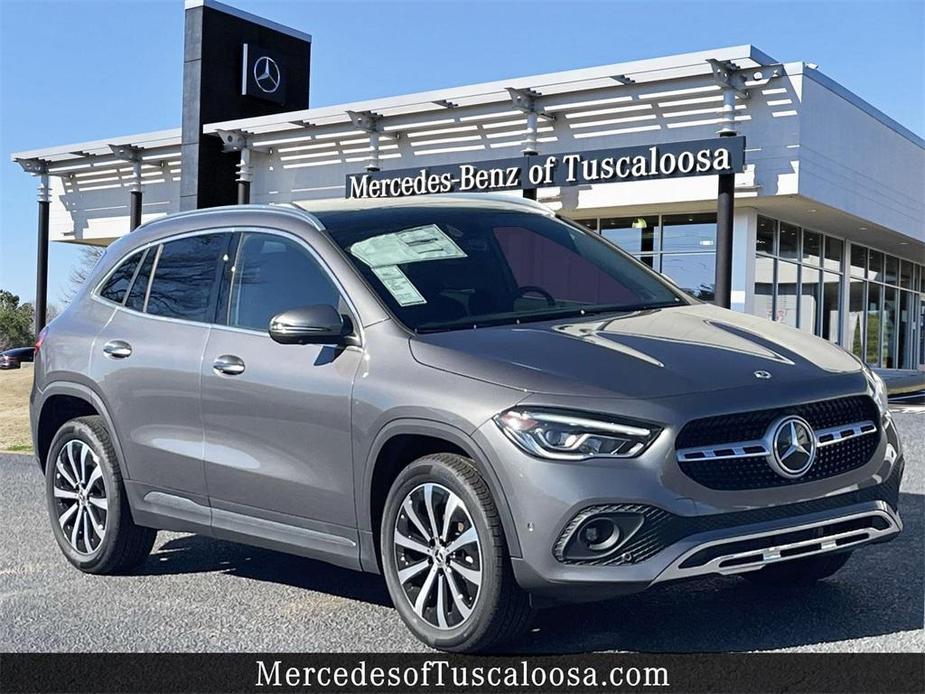 new 2023 Mercedes-Benz GLA 250 car, priced at $47,575
