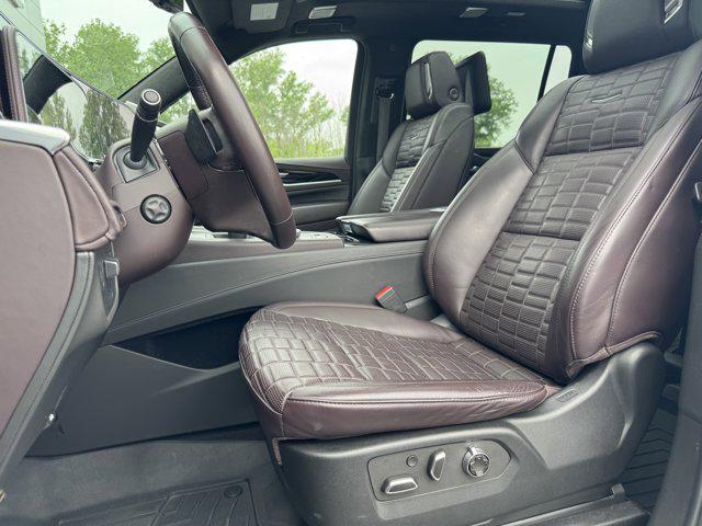 used 2022 Cadillac Escalade ESV car, priced at $74,995