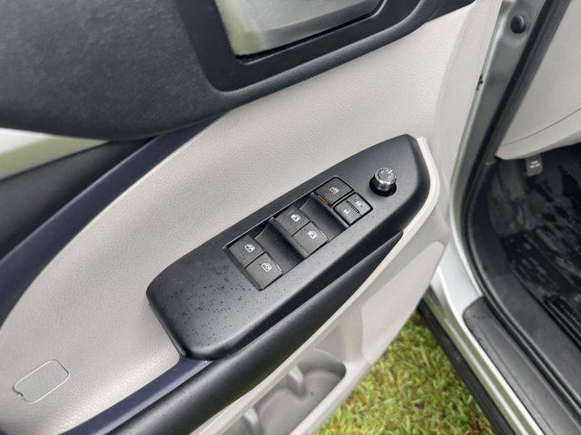 used 2019 Toyota Highlander car, priced at $18,995
