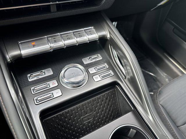 new 2025 Lincoln Nautilus car, priced at $68,440