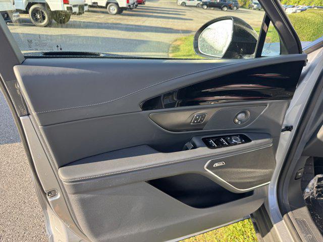new 2025 Lincoln Nautilus car, priced at $64,100