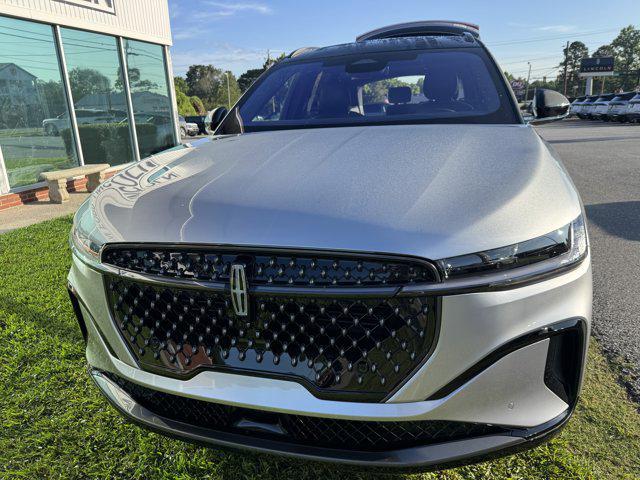 new 2025 Lincoln Nautilus car, priced at $64,100