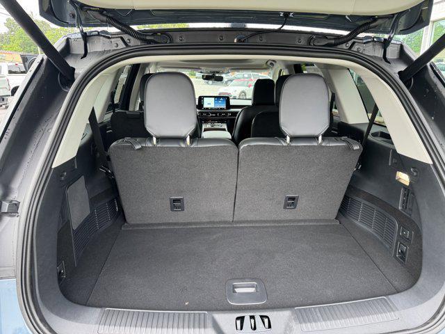 new 2025 Lincoln Aviator car, priced at $66,375