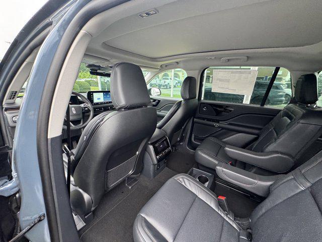 new 2025 Lincoln Aviator car, priced at $66,375