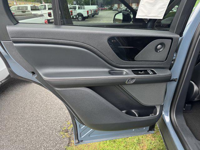 new 2025 Lincoln Aviator car, priced at $66,375