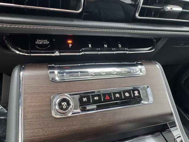 new 2025 Lincoln Aviator car, priced at $66,375