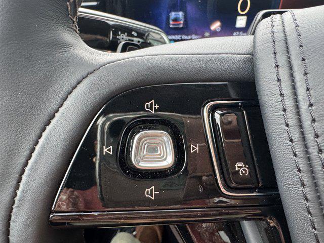 new 2025 Lincoln Aviator car, priced at $66,375
