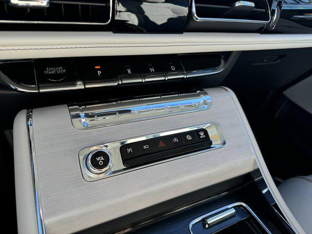 new 2025 Lincoln Aviator car, priced at $67,320