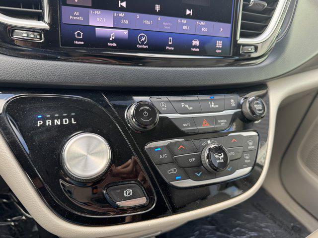 used 2021 Chrysler Pacifica car, priced at $19,995