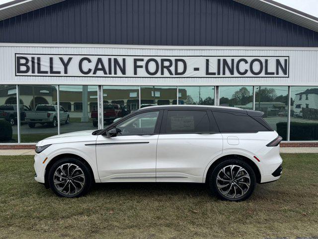 new 2024 Lincoln Nautilus car, priced at $57,195