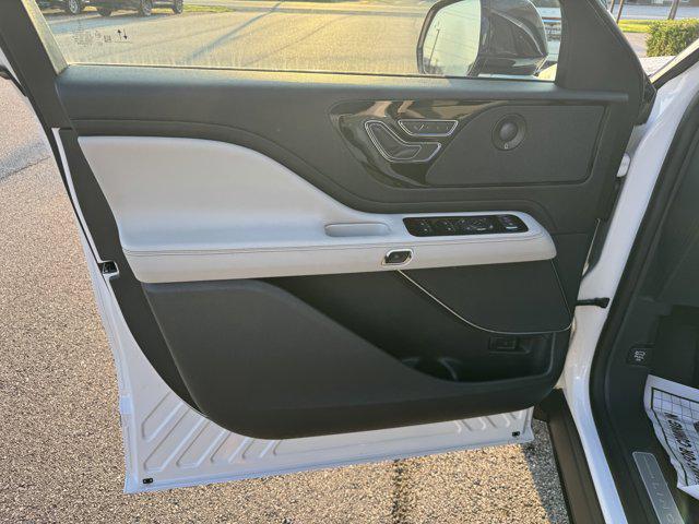 new 2025 Lincoln Aviator car, priced at $63,440