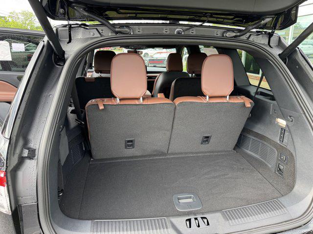 new 2025 Lincoln Aviator car, priced at $63,470