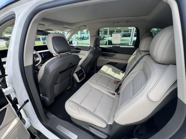 new 2025 Lincoln Nautilus car, priced at $58,705