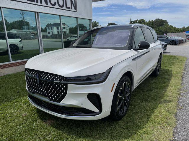new 2025 Lincoln Nautilus car, priced at $58,705