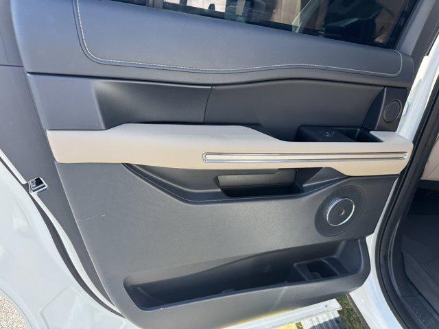 used 2024 Ford Expedition car, priced at $49,995