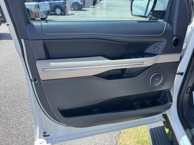 used 2024 Ford Expedition car, priced at $49,995