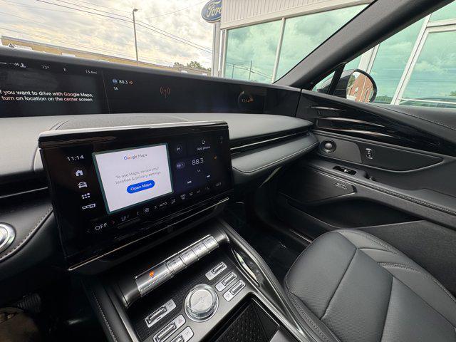 new 2025 Lincoln Nautilus car, priced at $63,070