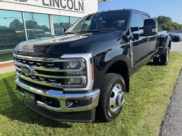 new 2025 Ford F-350 car