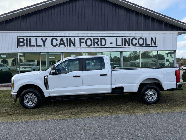 new 2024 Ford F-350 car, priced at $47,195