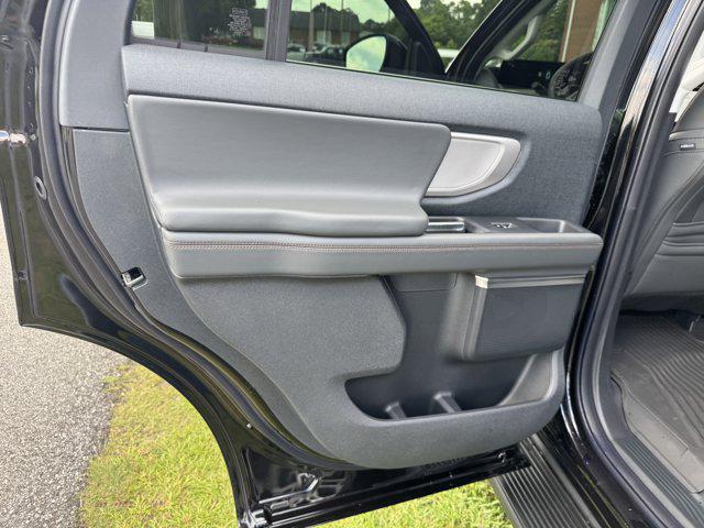 new 2025 Ford Expedition car, priced at $66,905