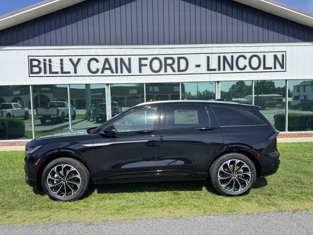 new 2025 Lincoln Nautilus car, priced at $61,160