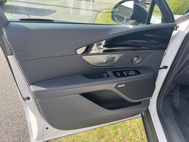 new 2025 Lincoln Nautilus car, priced at $60,955