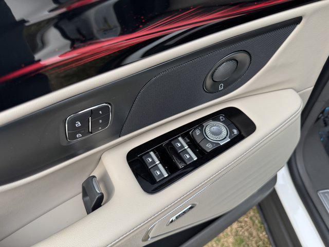 new 2025 Lincoln Nautilus car, priced at $55,744