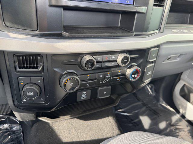 new 2025 Ford F-350 car, priced at $52,345